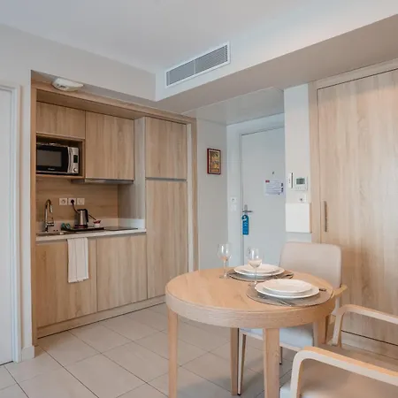 Apart-hotel Zenitude Hotel-residences